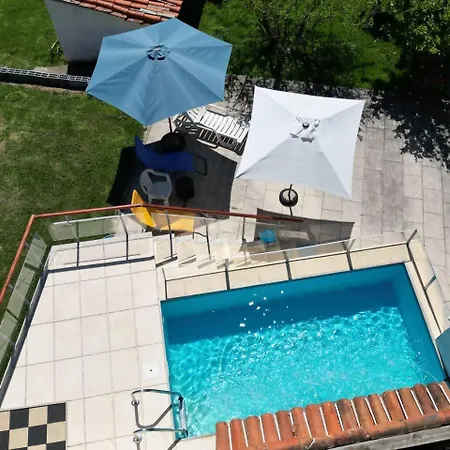 Retiro Na Natureza Casa Com Piscina Digueifel Exterior photo